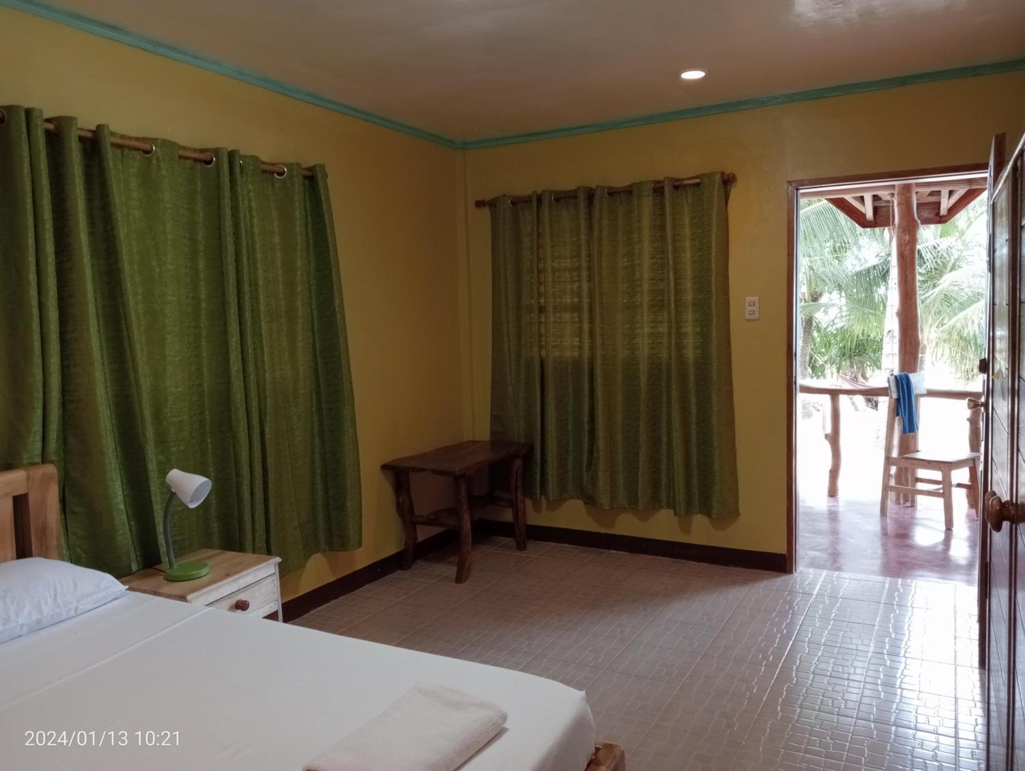 Goldsky Seaview Resort Сан Хуан Екстериор снимка